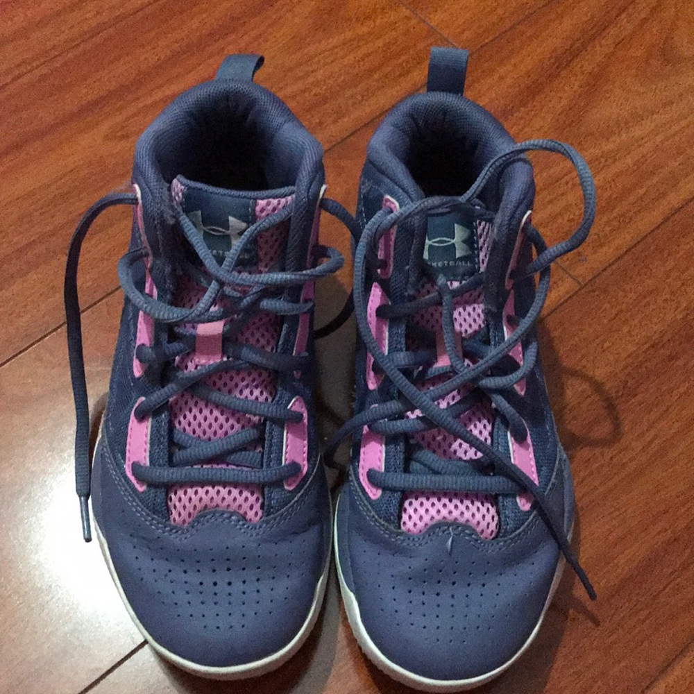 Under Armour Girl’s Basketball Shoes